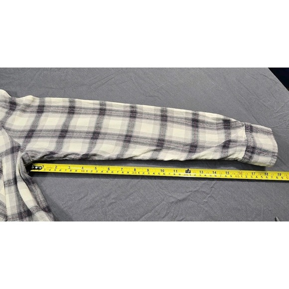 Mudd Flannel Shirt Check Pattern Womens Large - Picture 13 of 13